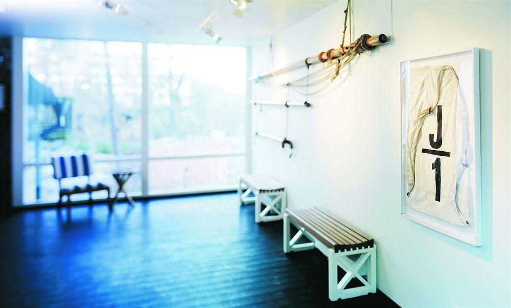 J, Stockholm, A Member Of Design Nacka